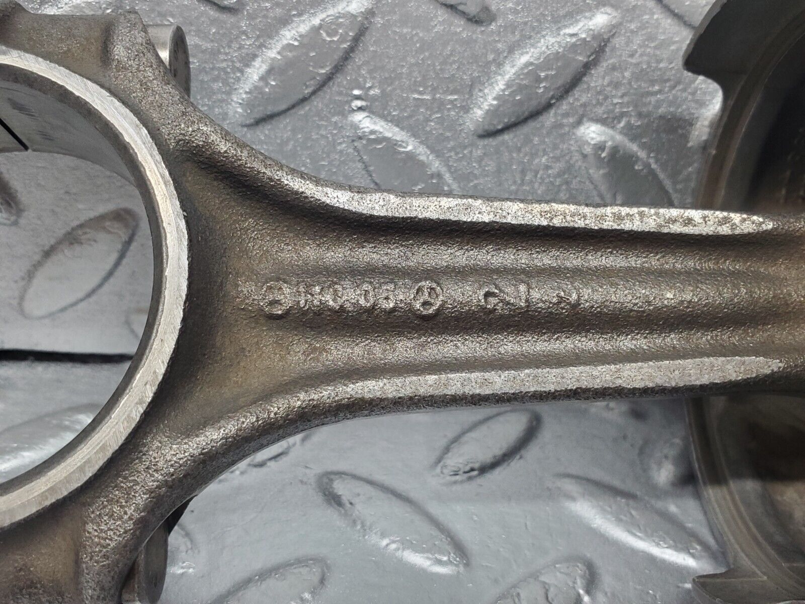 44300 Mercedes-Benz W123 280E Piston With Connecting Rod 85.985Mm 11005