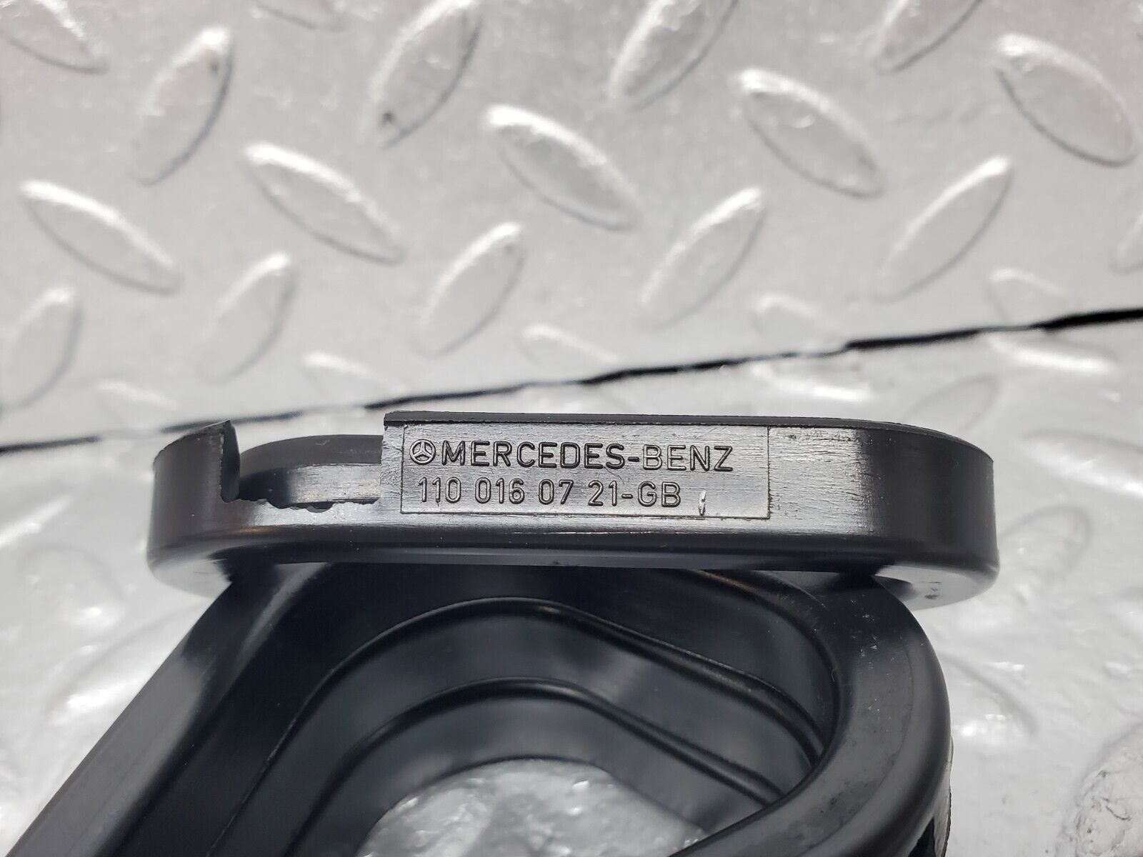 45439 Mercedes-Benz 280E M110.988 Valve Cover Gasket Set 1100160721