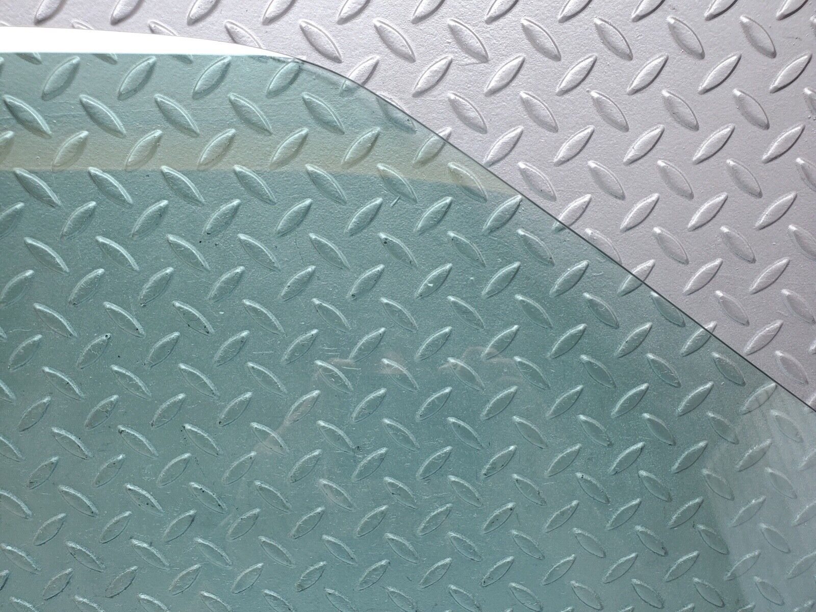 44620 Mercedes-Benz W124 220E Front Left Door Window Glass