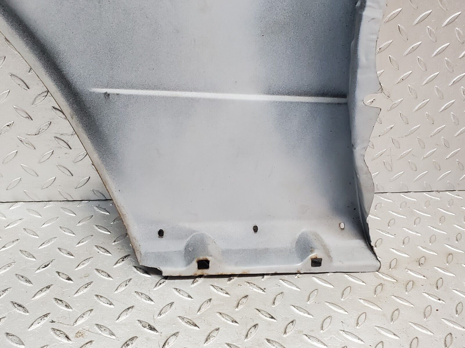 44444 Mercedes-Benz W123 280E Front Right Wing Fender