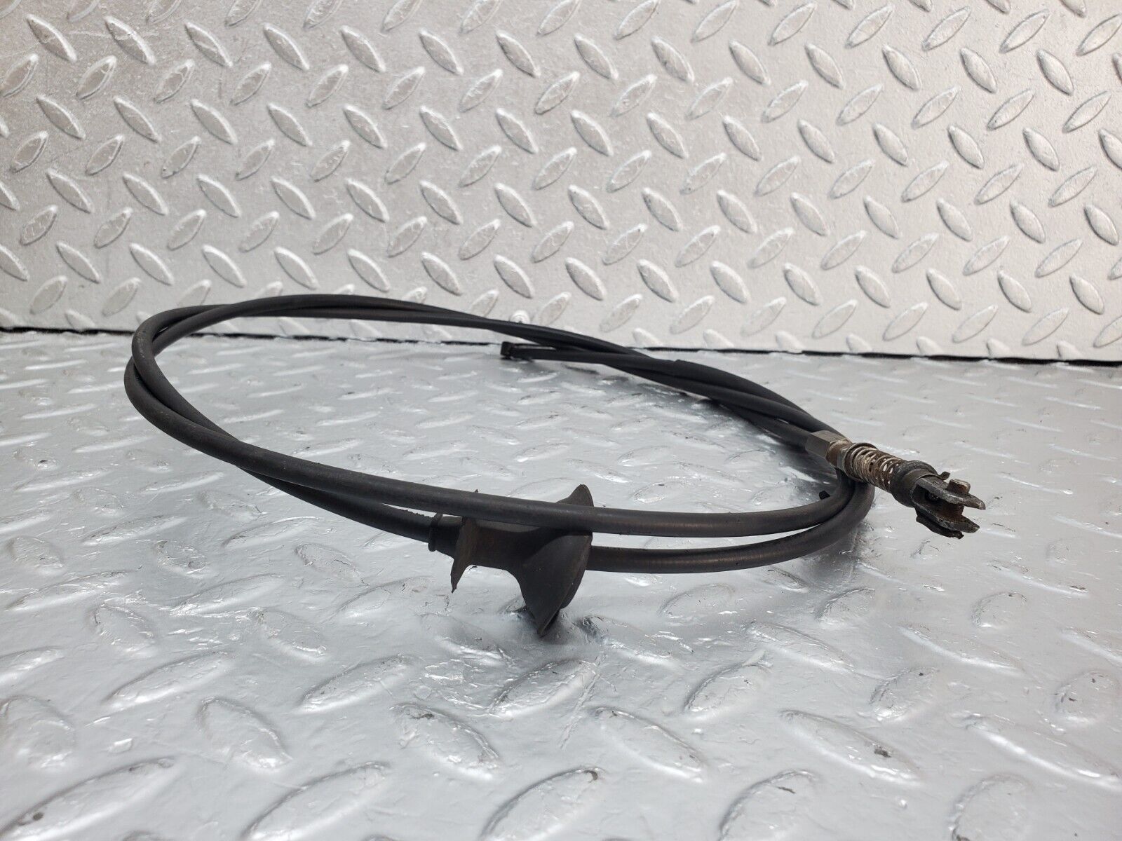 44421 Mercedes-Benz W123 280E Bonnet Release Cable 1239970681