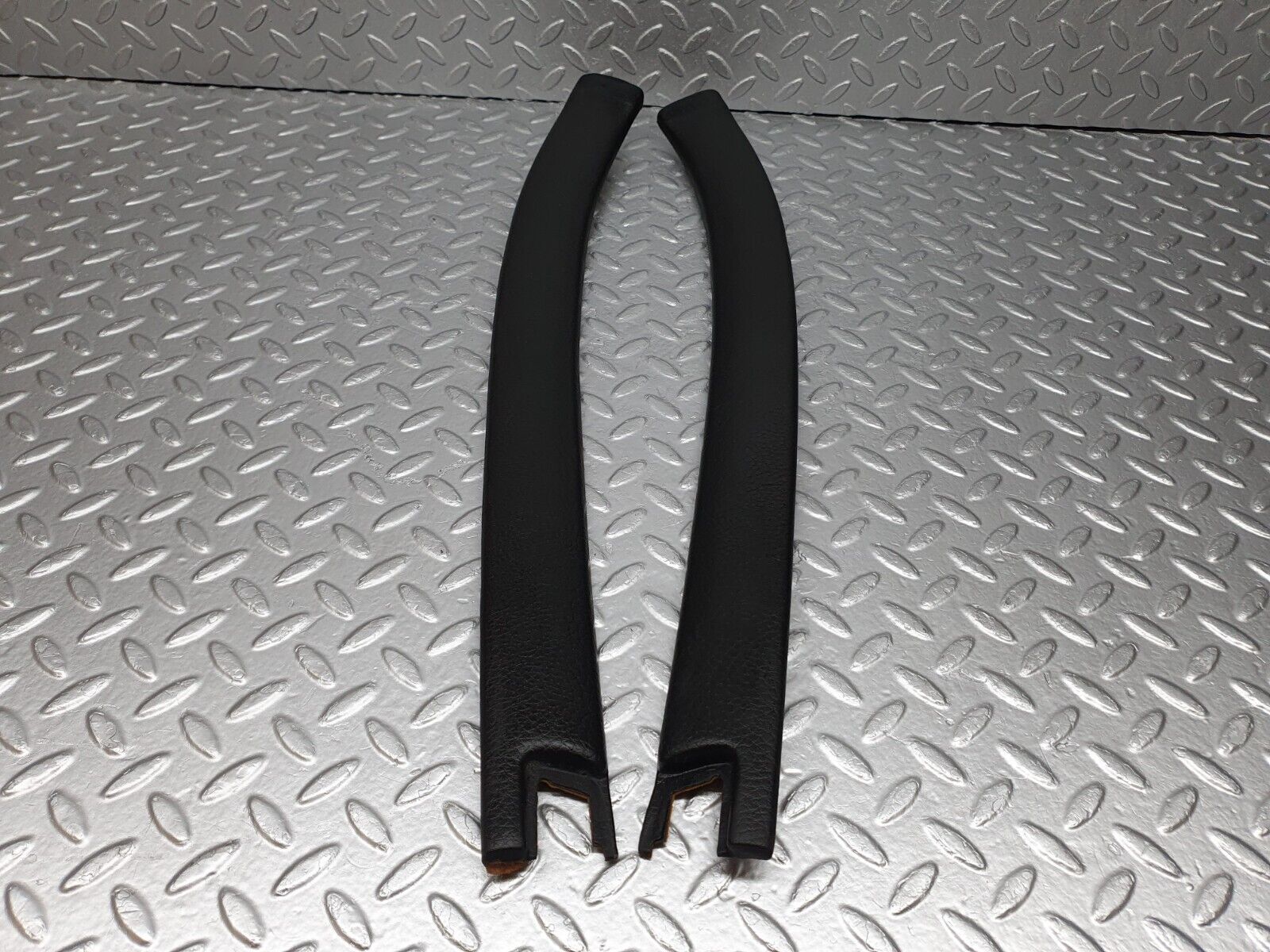 43097 Mercedes-Benz W108 280SE Front Headlining Roof Panel Black