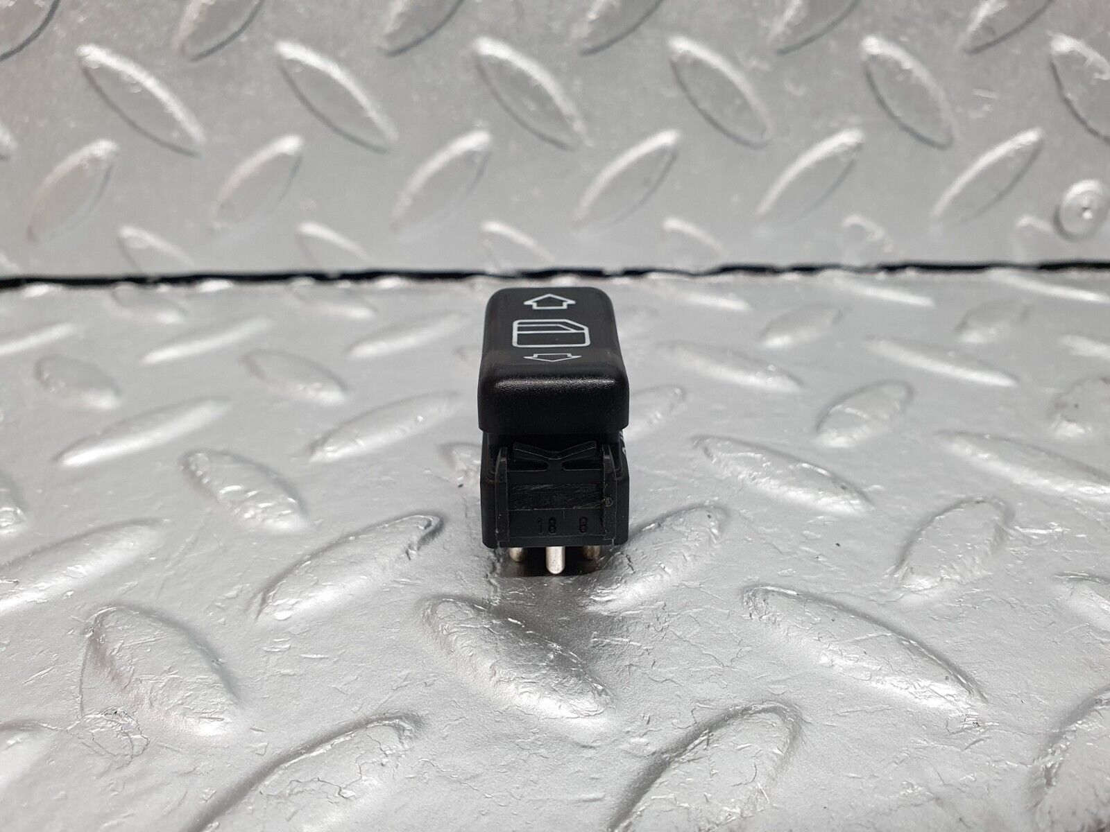 41646 Mercedes-Benz W124 200E Electric Window Switch Right 1248204510