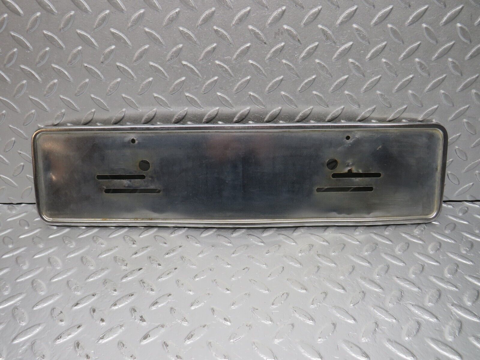 39868 Mercedes-Benz R107 350SL number Plate Holder Chrome