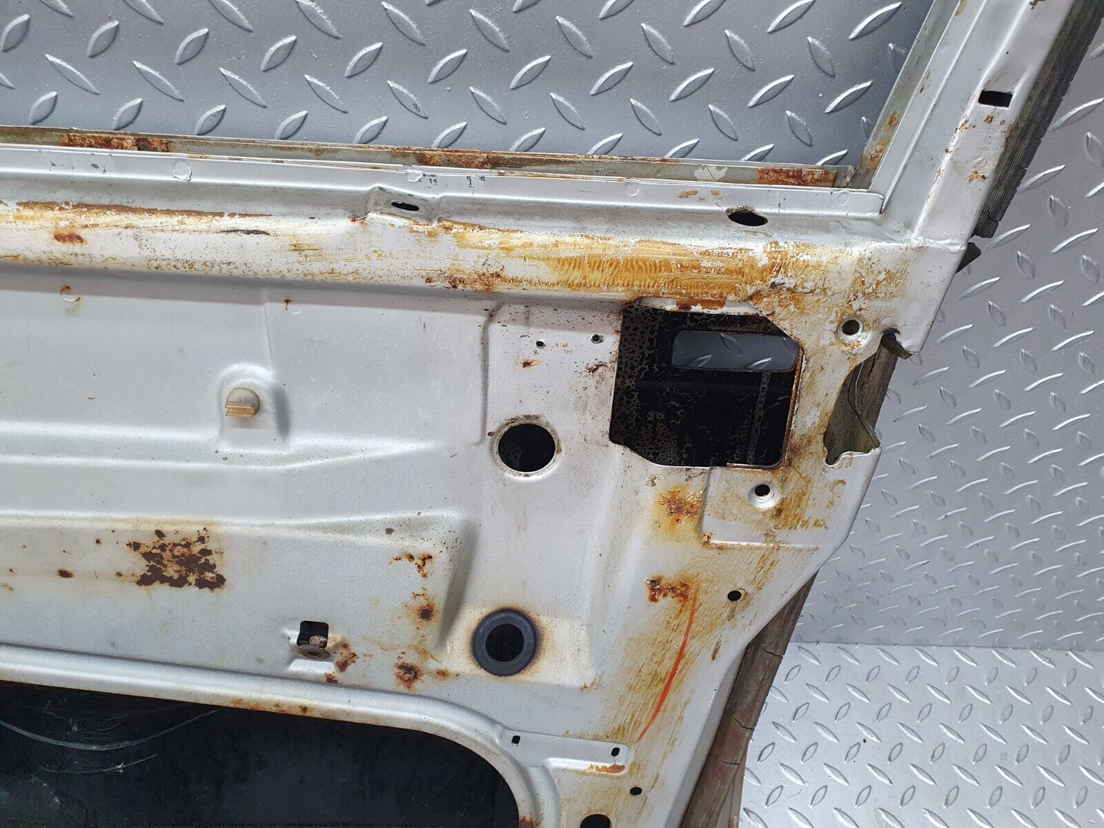 43741 Mercedes-Benz W116 350E Front Right Door