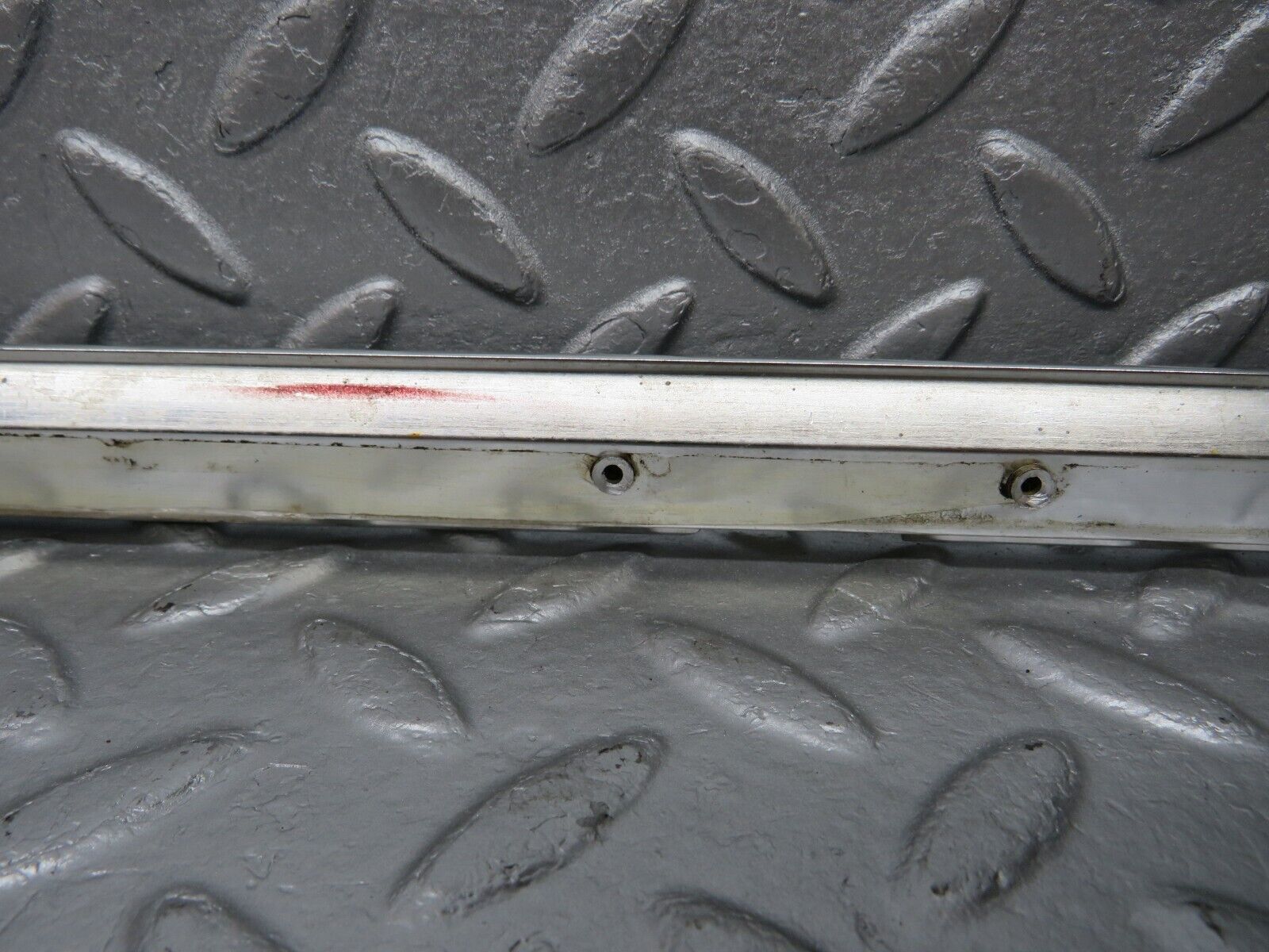 40203 Mercedes-Benz R107 Hardtop Roof Chrome Right Side