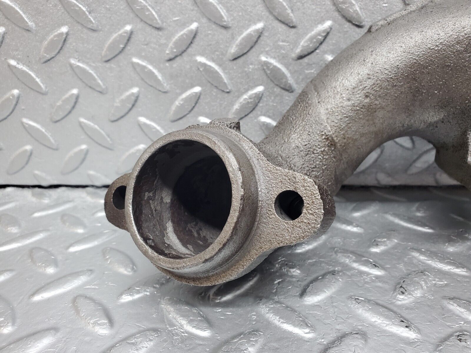 45918 Mercedes-Benz W126 420SE Exhaust Manifold Right 1161422402 1161420602