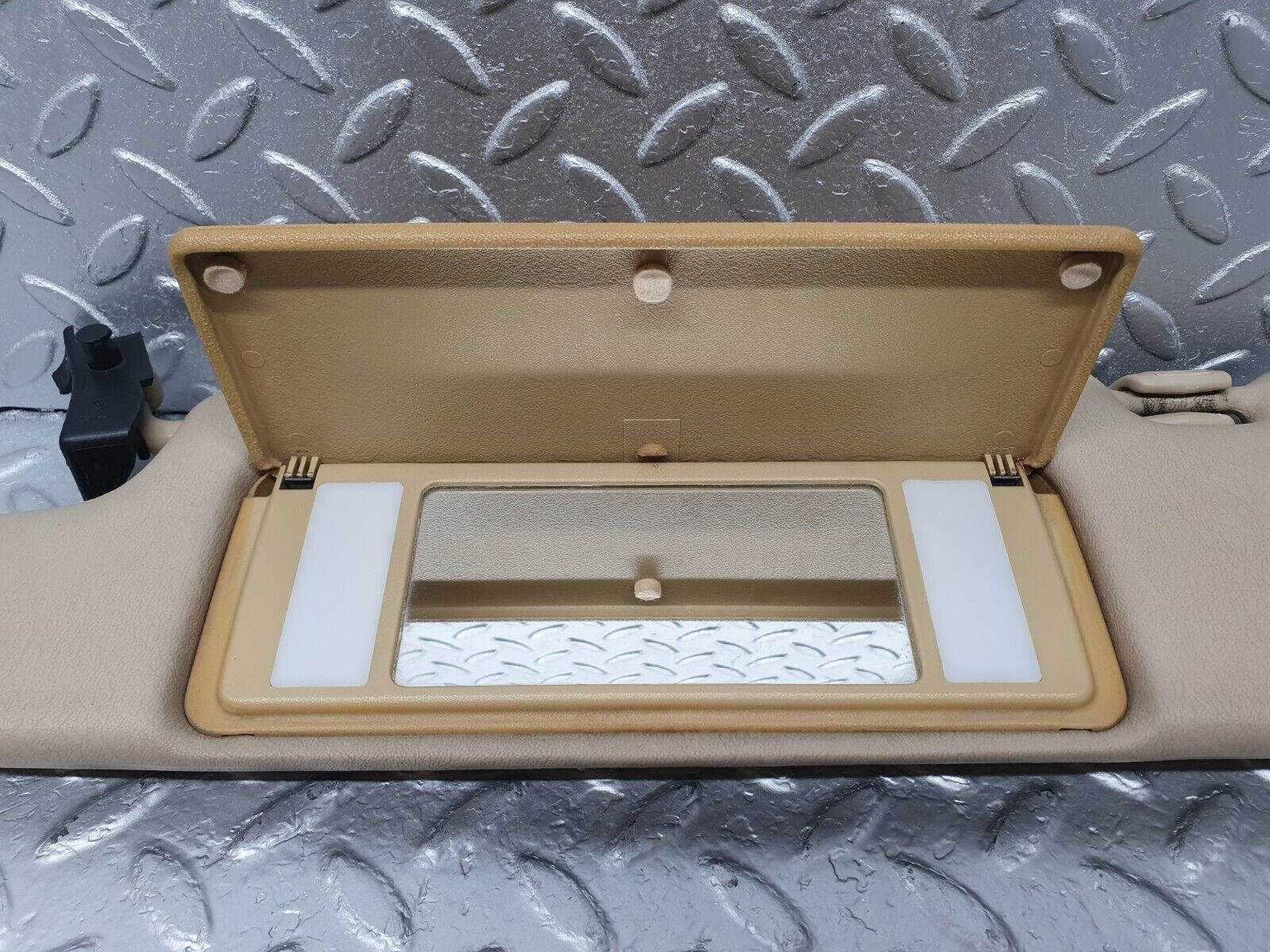 42231 Mercedes-Benz R129 320SL Coupe Sun Visor Left Side Beige