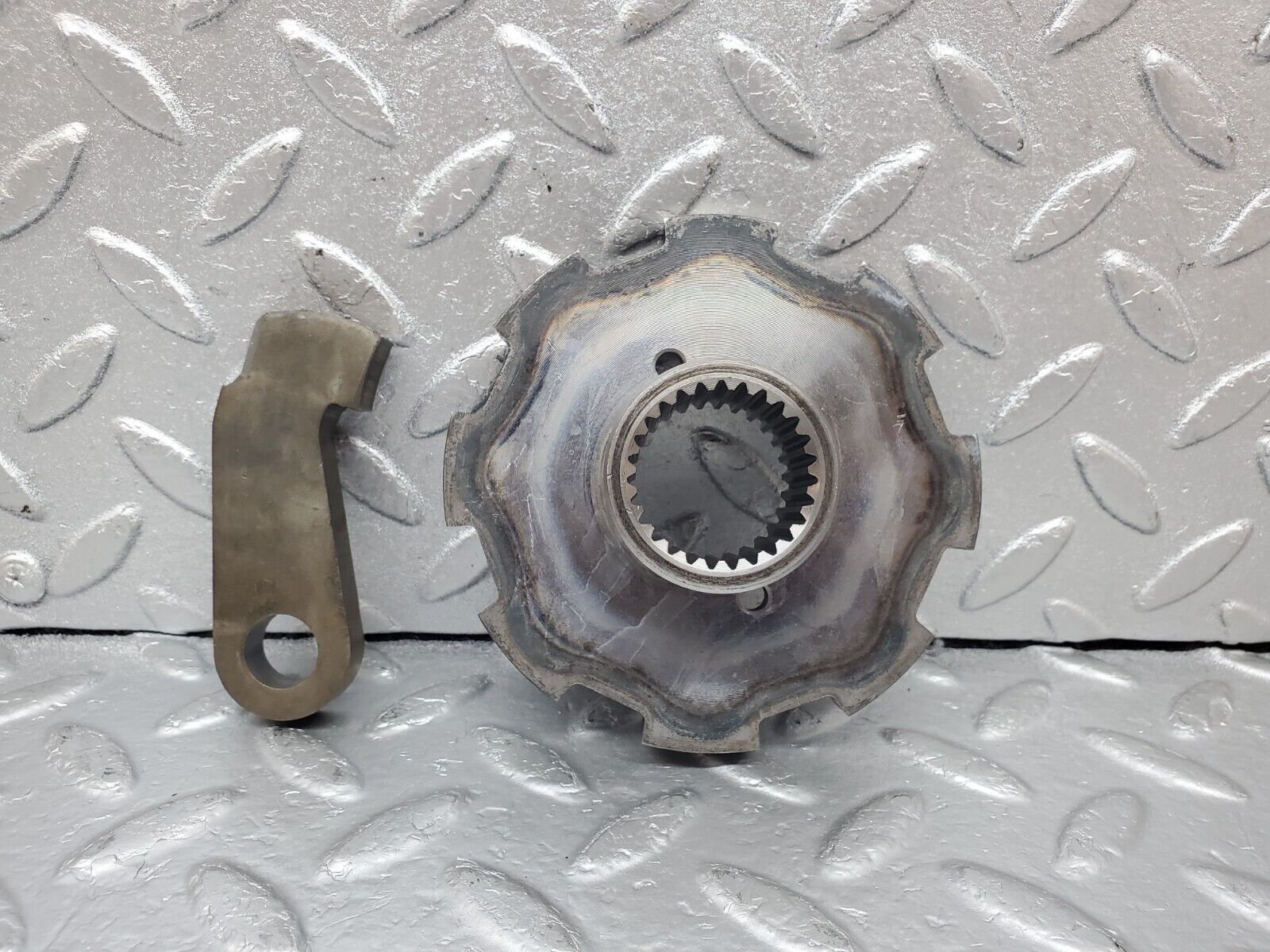 44563 Mercedes-Benz W123 280E Automatic Gearbox Parking Gear 722.309