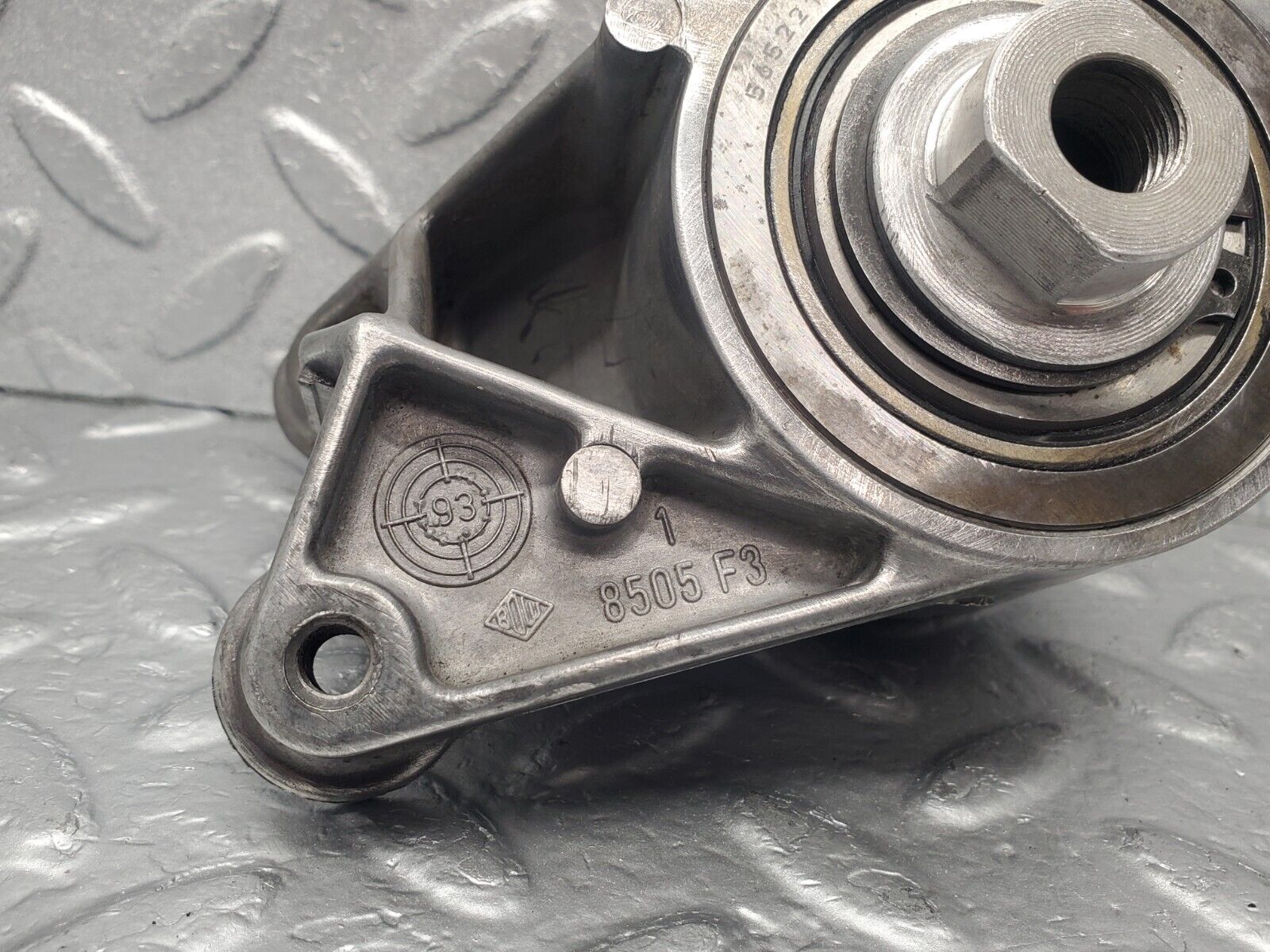 46189 Mercedes-Benz W124 280E Belt Tensioner 1032021140