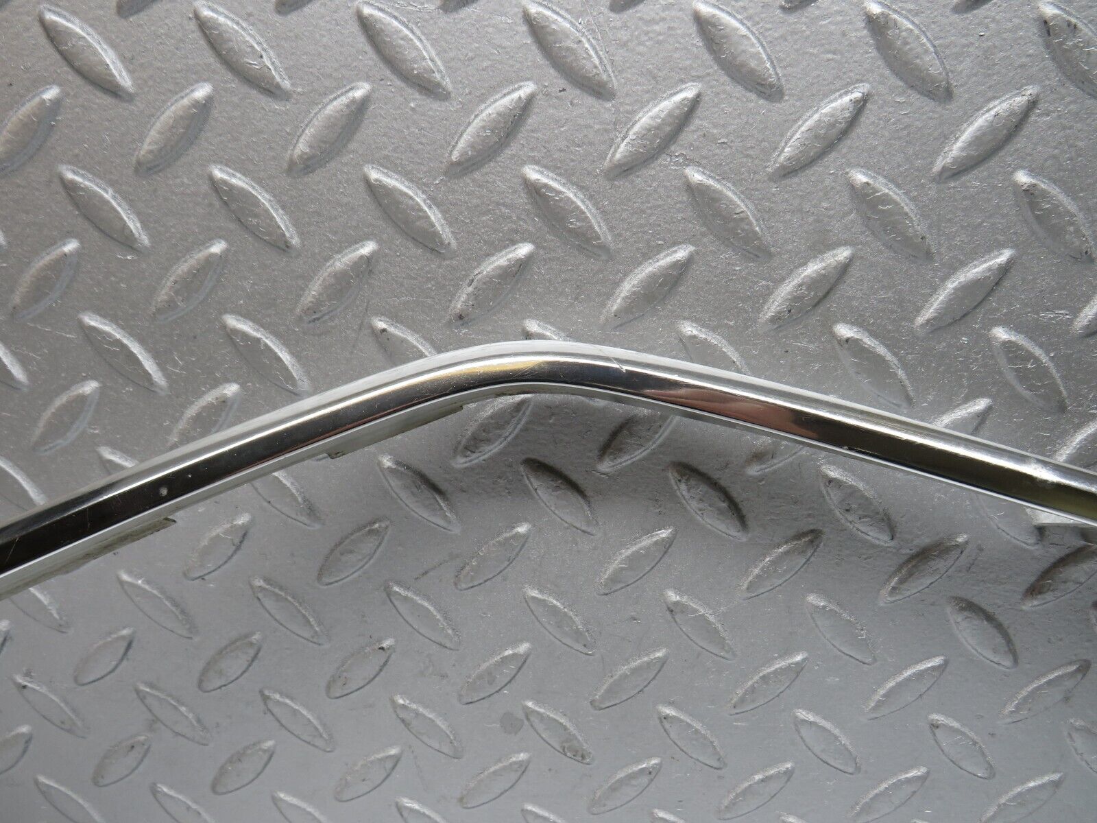 39862 Mercedes-Benz R107 350SL Hardtop Chrome Trim Right Side