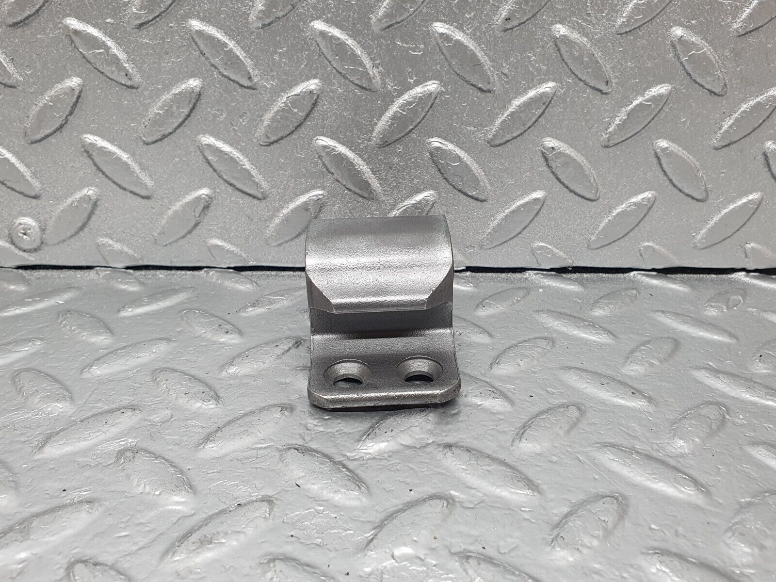 43564 Mercedes-Benz C126 380SEC Coupe Door Lock Latch Left Side