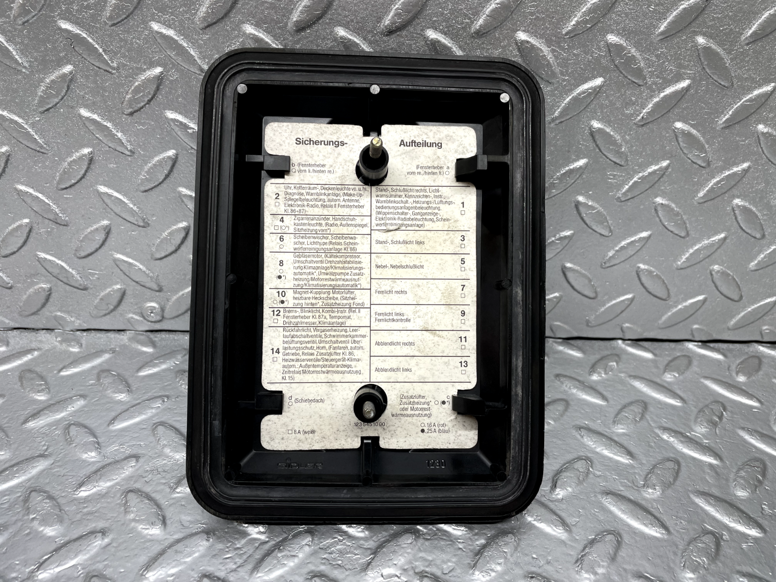 44268 Mercedes-Benz W123 280E Fuse Box Cover Lid 1235400082 1235451000