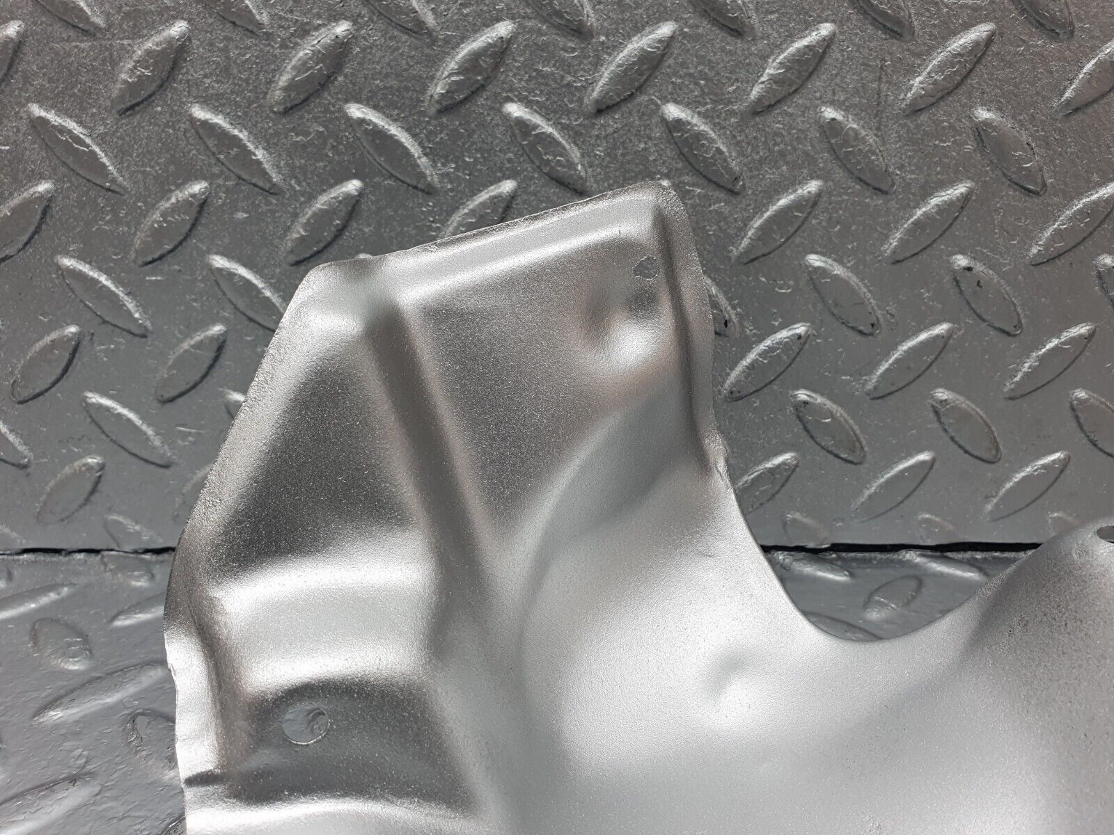 42723 Mercedes-Benz W201 190 2.0L Exhaust Heat Shield