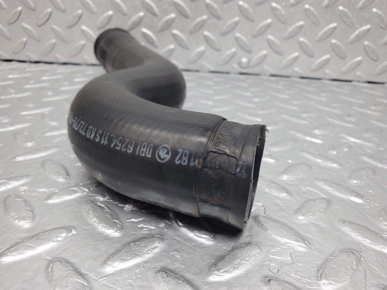 45097 Mercedes-Benz R129 300SL Coupe Radiator Upper Coolant Hose 1295010182