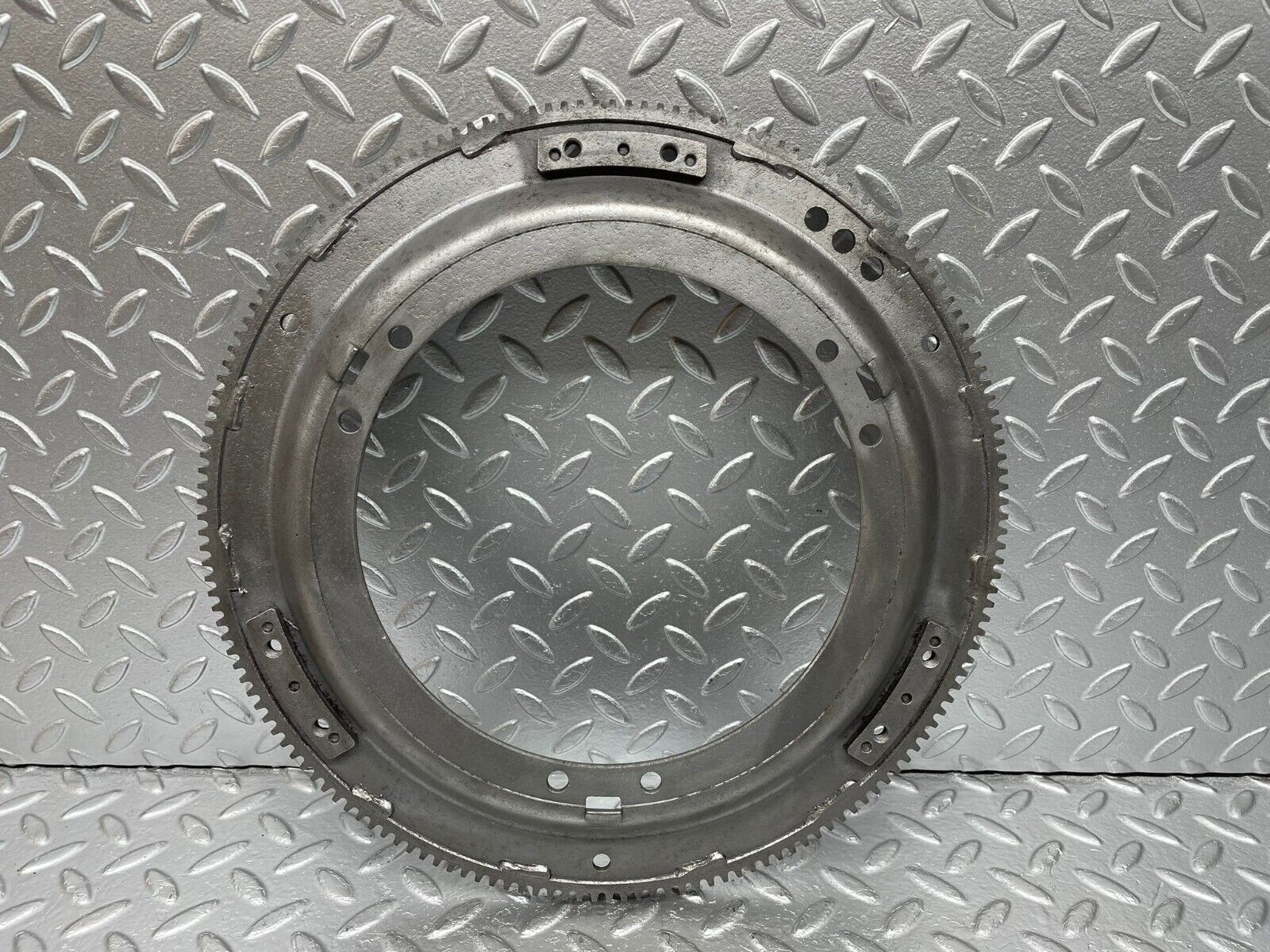 32752 Mercedes-Benz C107 R107 350 V8 Starter Ring