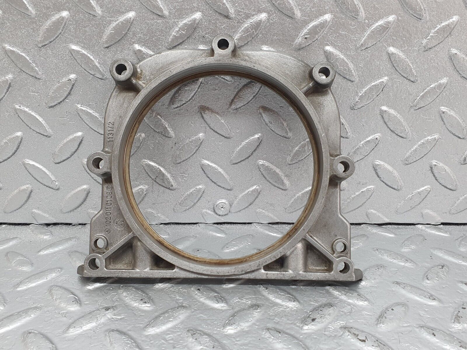 44020 Mercedes-Benz C123 230CE Coupe Crankshaft Rear Sealing Cover 1020110108