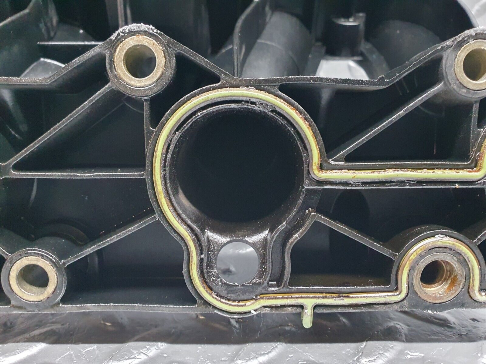 41936 Mercedes-Benz W202 C200 Intake Manifold 1111402201