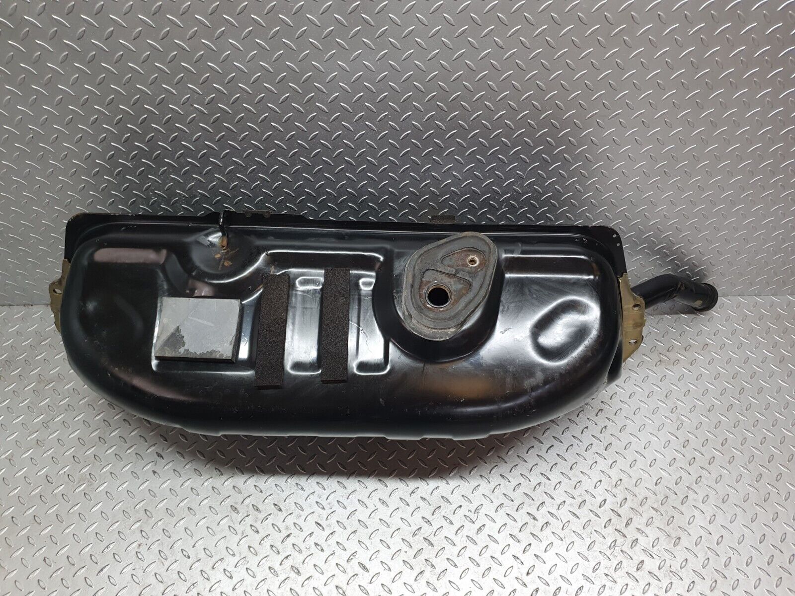 43854 Mercedes-Benz C126 380SEC Coupe Fuel Tank