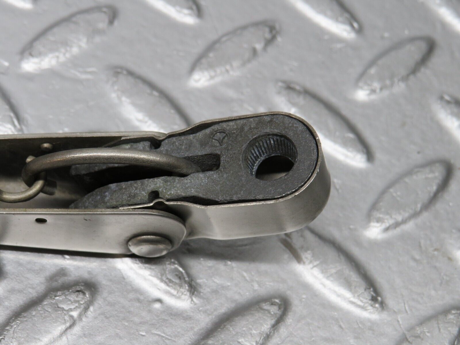 39105 Mercedes-Benz R107 500SL Windscreen Wiper Arm Right Side