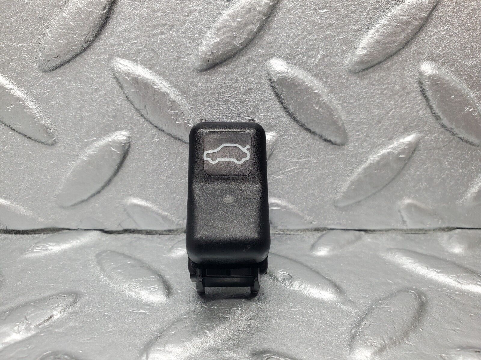 46927 Mercedes-Benz R129 320SL Coupe Boot Lid Release Switch Button 1298212751