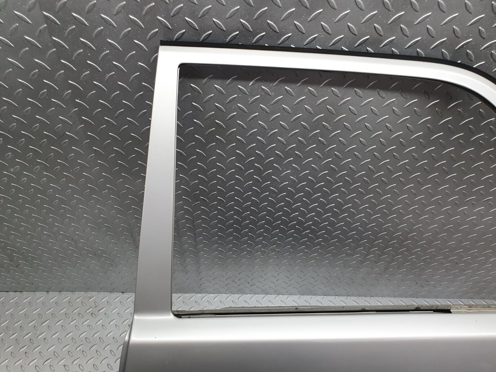 42972 Mercedes-Benz W201 190 Rear Left Door