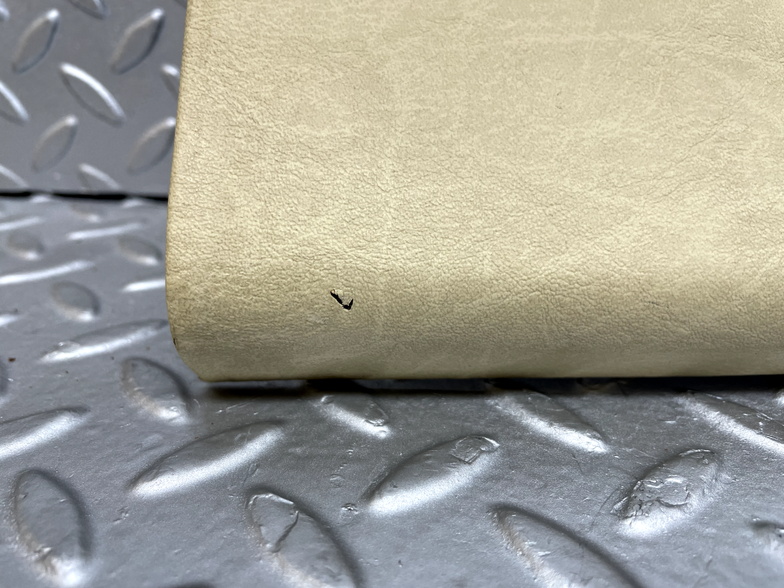 44251 Mercedes-Benz W123 280E B Pillar Cover Right Beige