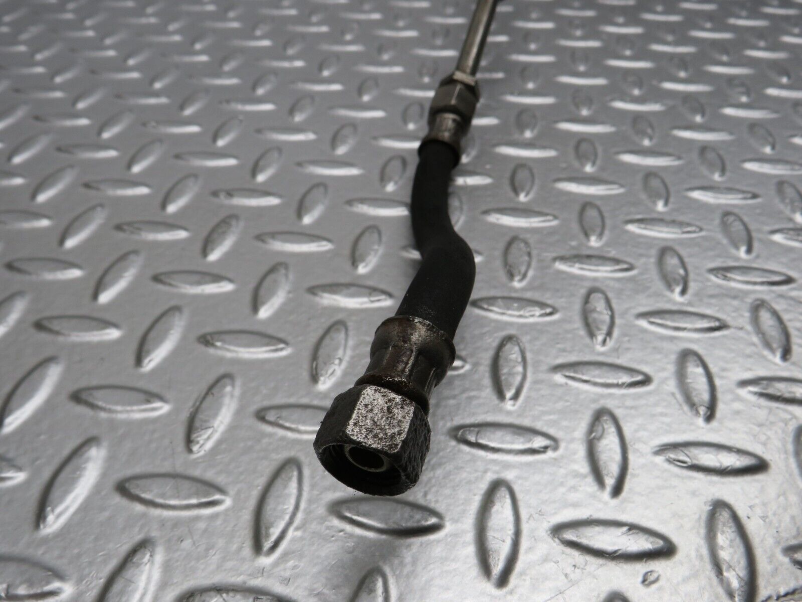 40134 Mercedes-Benz R107 350SL Gearbox Oil Hose Pipe