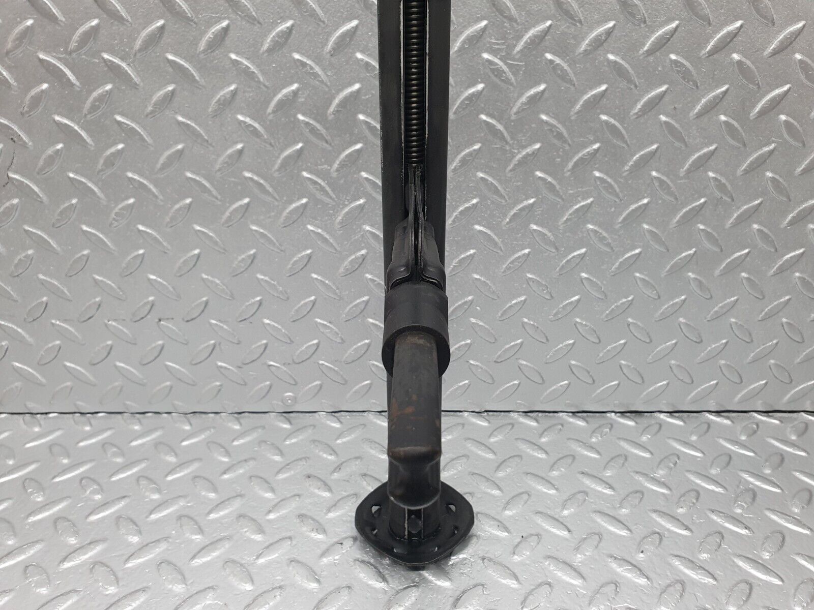 41785 Mercedes-Benz W202 C200 Car Jack 2105830115