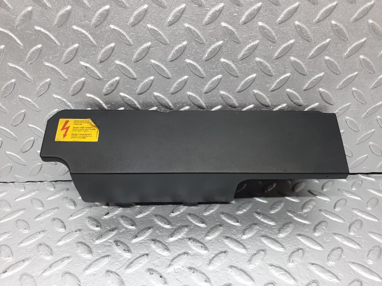 42401 Mercedes-Benz R129 320SL Coupe Ignition Lead Cover 1041590425