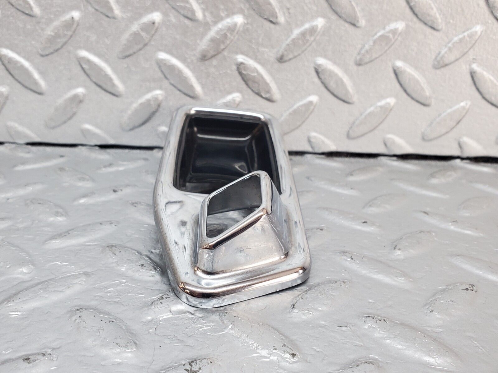 44391 Mercedes-Benz W123 280E Chrome Frame For Door Opener Right 1167660211