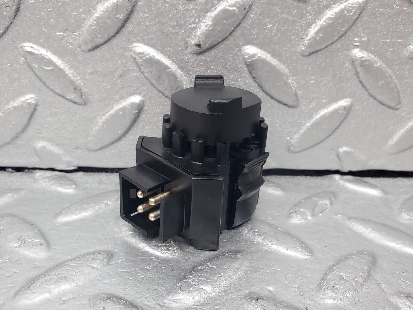 45541 Mercedes-Benz W126 420SE Kick Down Switch 0025452214