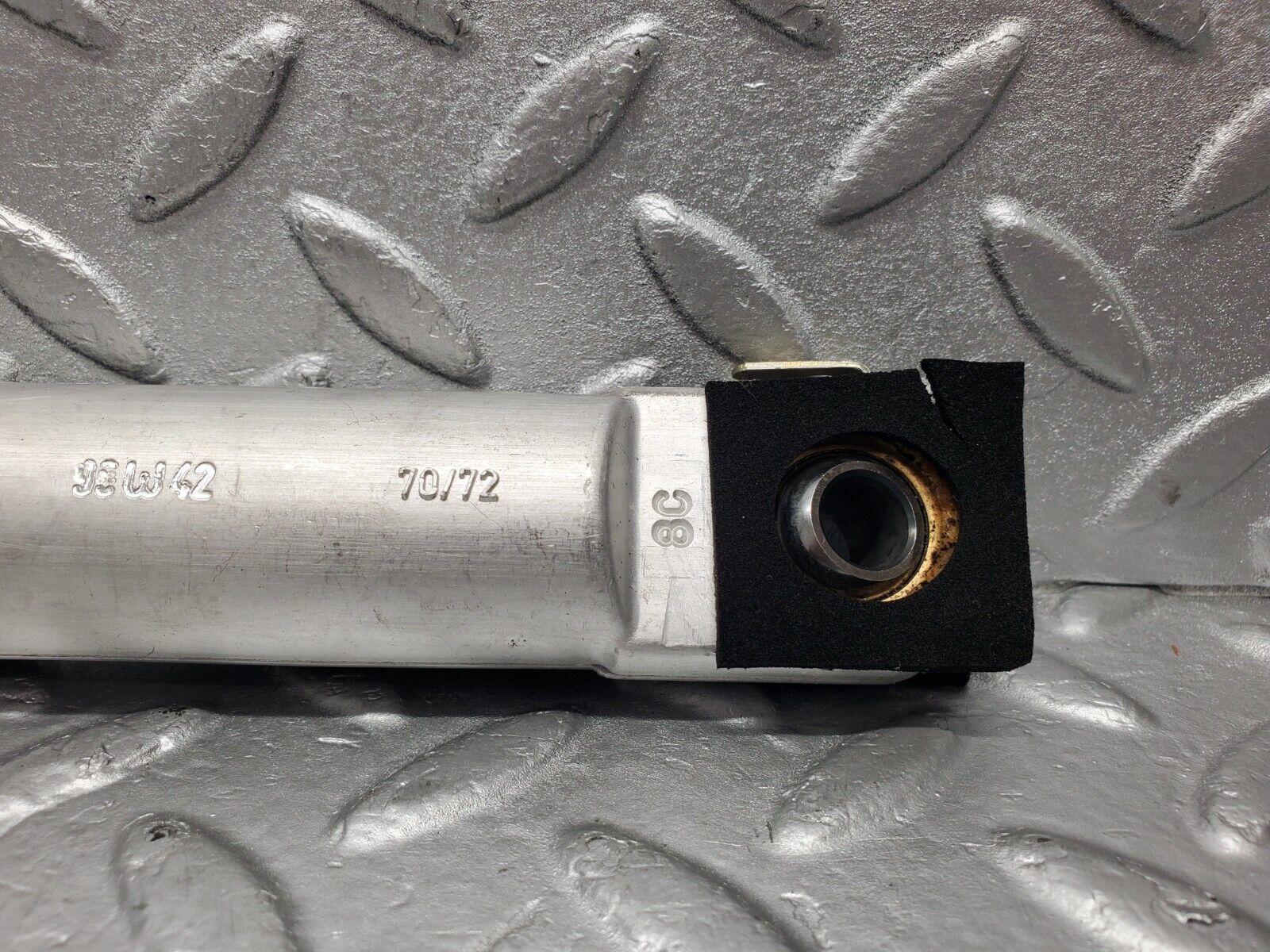 47013 Mercedes-Benz R129 320SL Coupe Roof Folding Lift Cylinder 1298000272