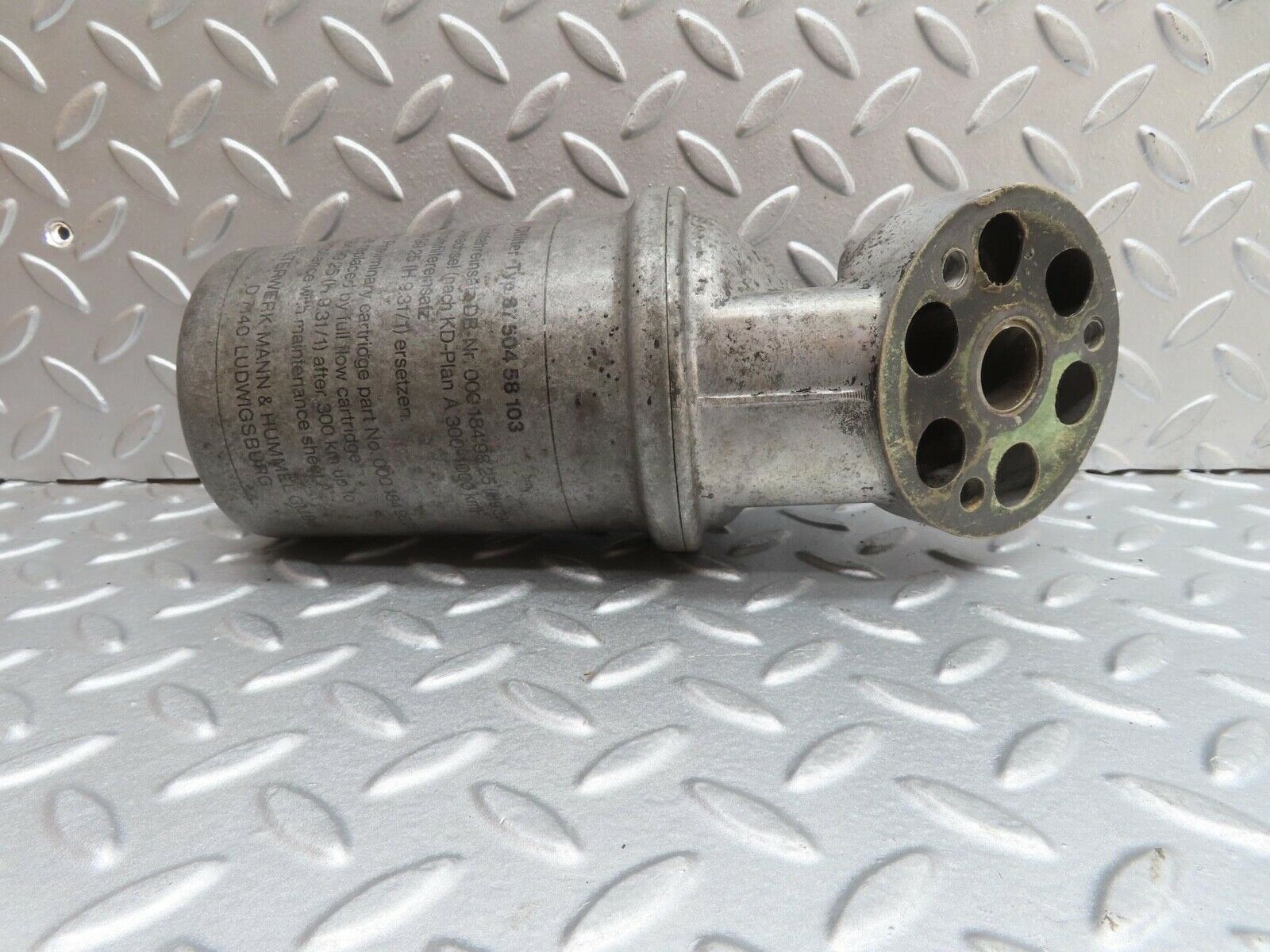 13714 Mercedes-Benz R107 450SL Oil Filter Housing 1161840309