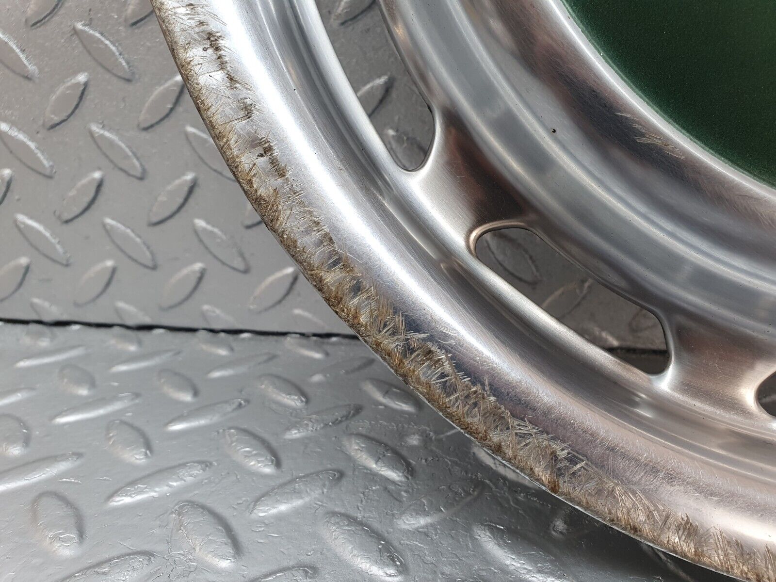 43229 Mercedes-Benz W108 280SE Wheel Hub Cap 14''