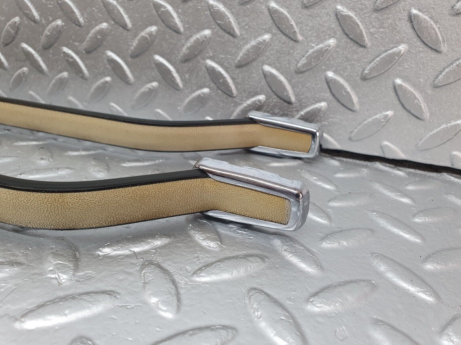 43192 Mercedes-Benz W108 280SE Interior Roof Grab Handle Set