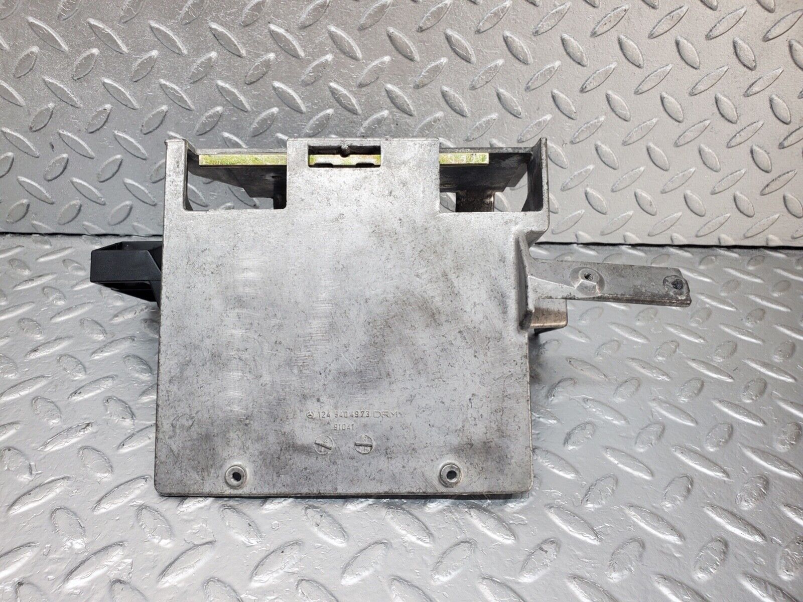 44591 Mercedes-Benz W124 220E Engine Control Unit Tray Bracket 1245404973 1245452747