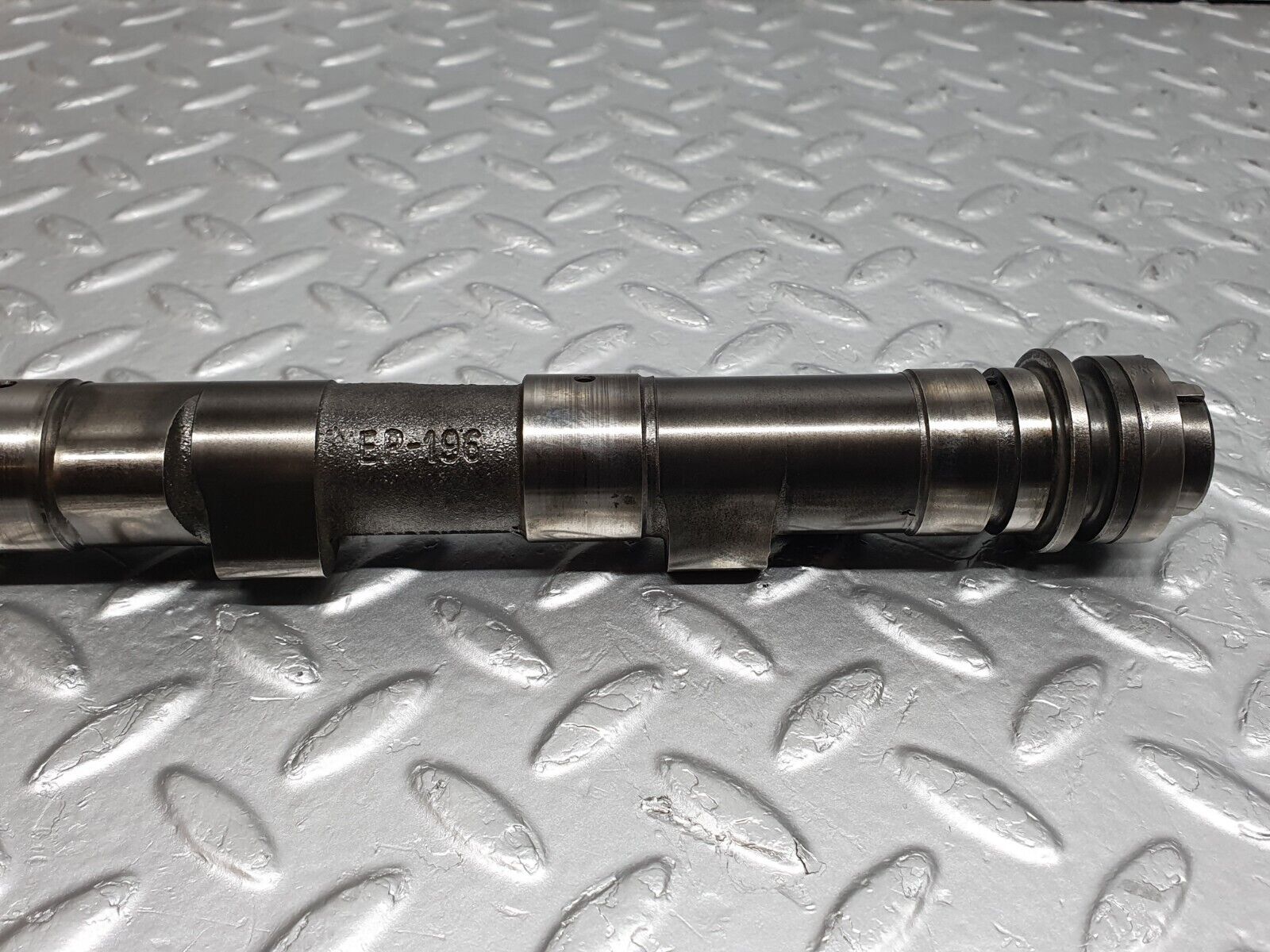 43079 Mercedes-Benz W123 230E Camshaft