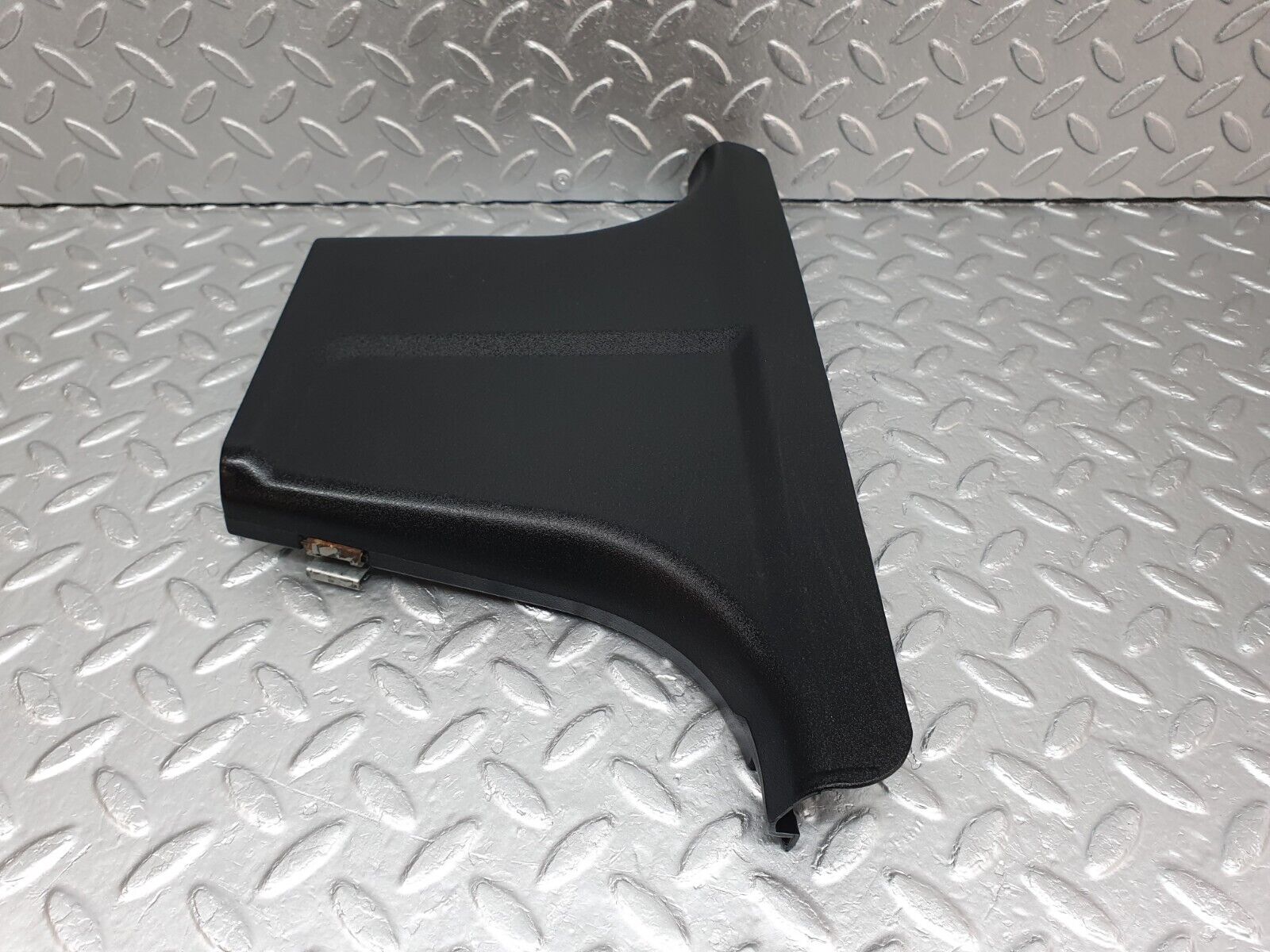 41735 Mercedes-Benz W202 C200 B Pillar Bottom Cover Right 2026902430