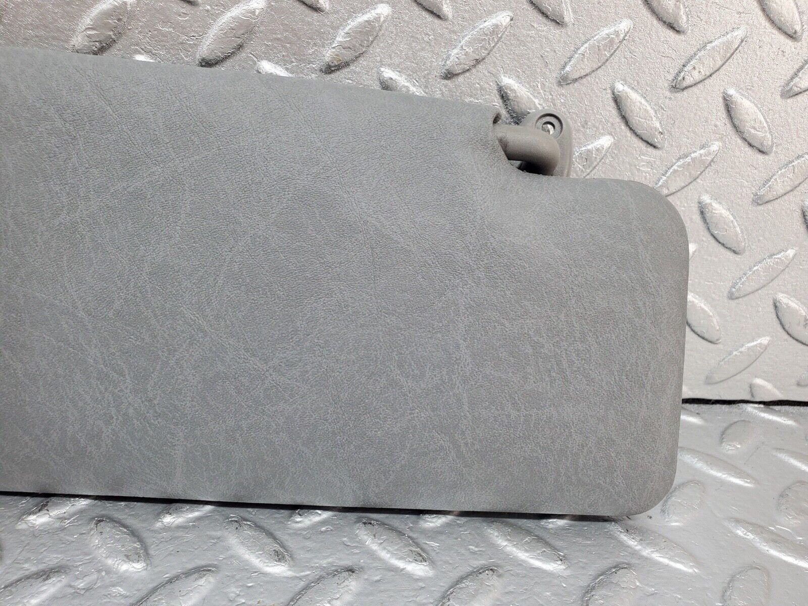 44602 Mercedes-Benz W124 220E Sun Visor Left Side Grey