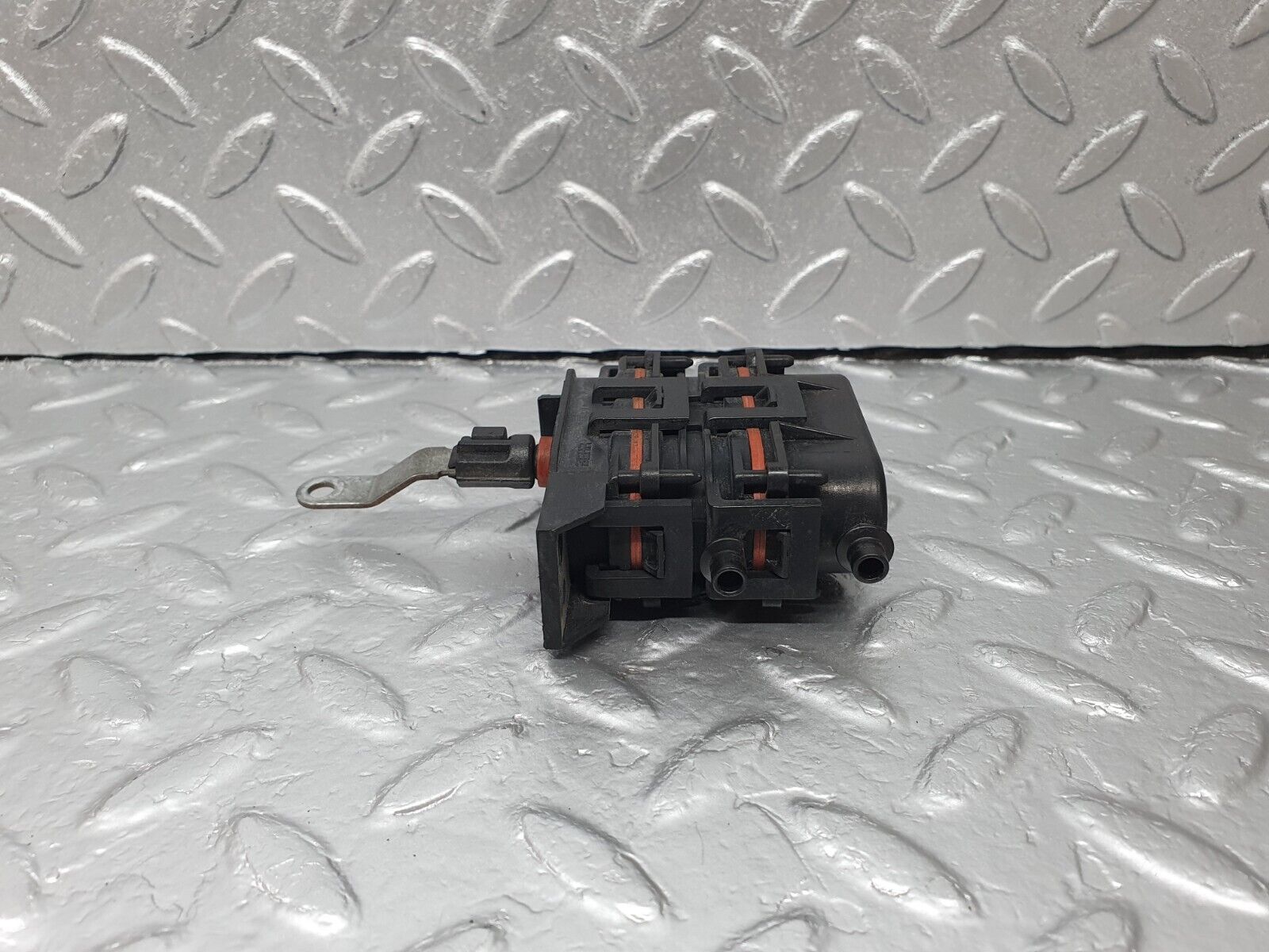 42557 Mercedes-Benz R129 320SL Coupe Heater Box Vacuum Actuator