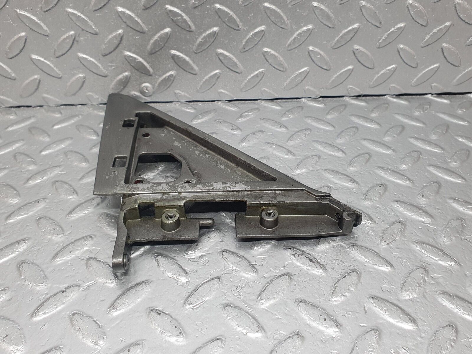 43626 Mercedes-Benz C126 380SEC Coupe Right Mirror Mounting Triangle 1267250241