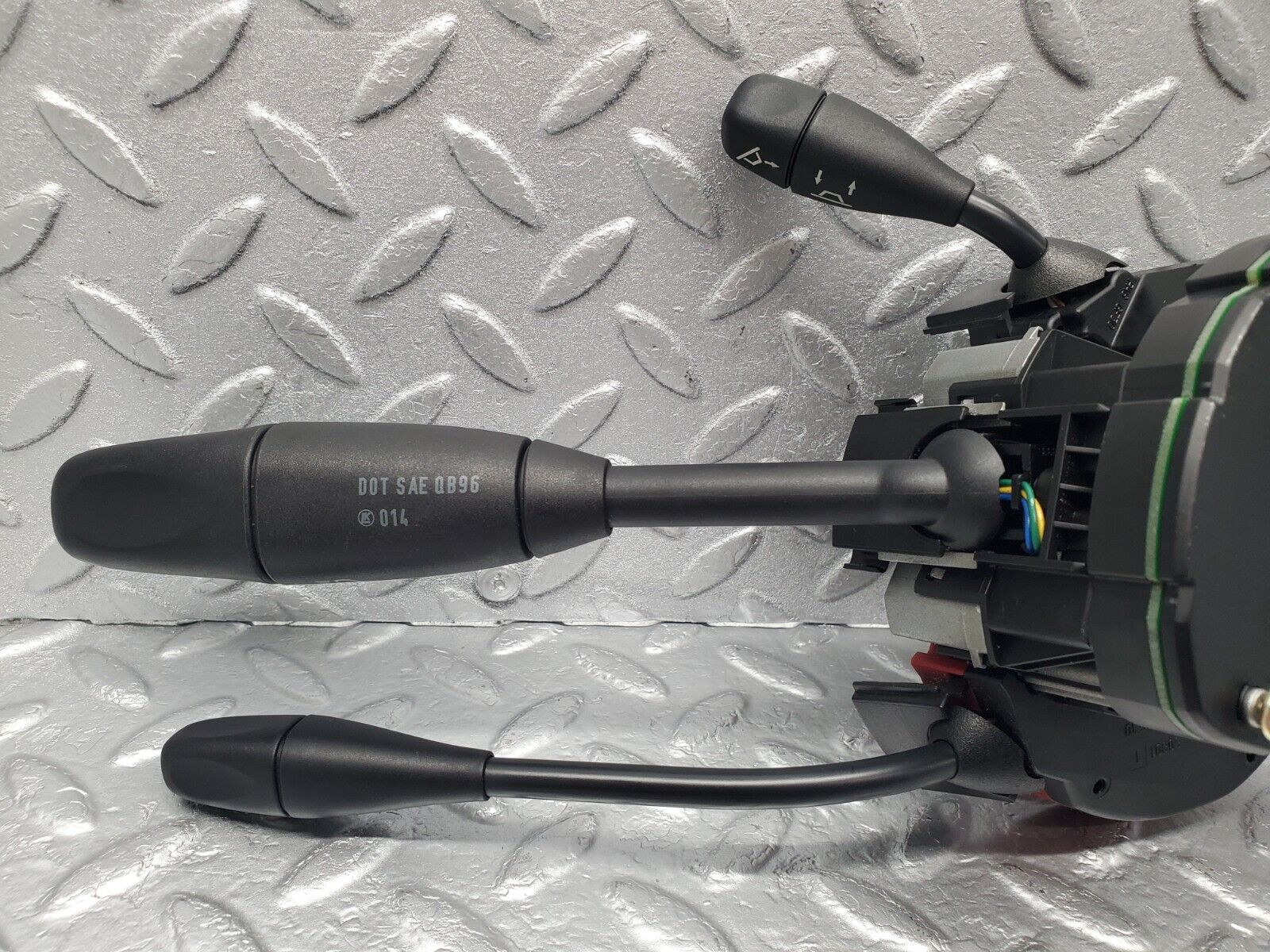 46012 Mercedes-Benz W220 S430 Indicator Wiper Stalk Cruise Control Stalk 0255454432 0075457624 2205450022