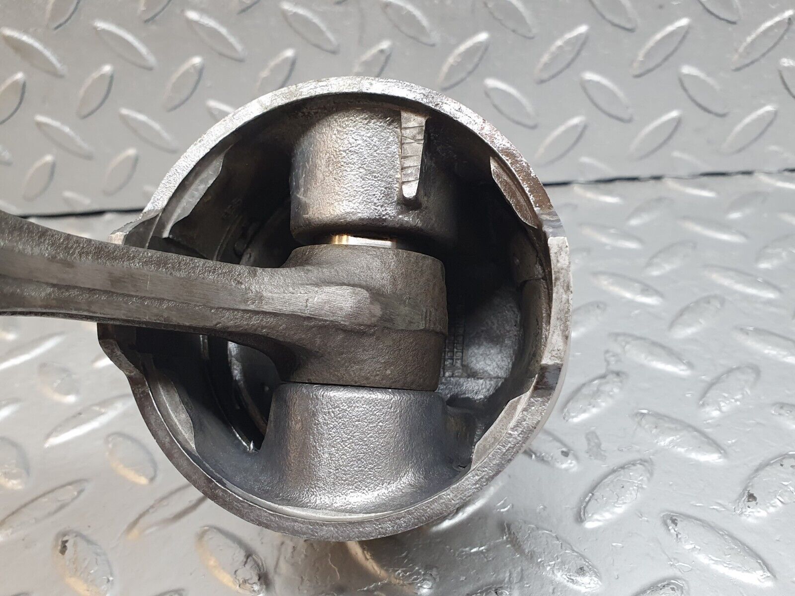 43873 Mercedes-Benz W108 280SE Piston With Connecting Rod 87.47 mm 13002