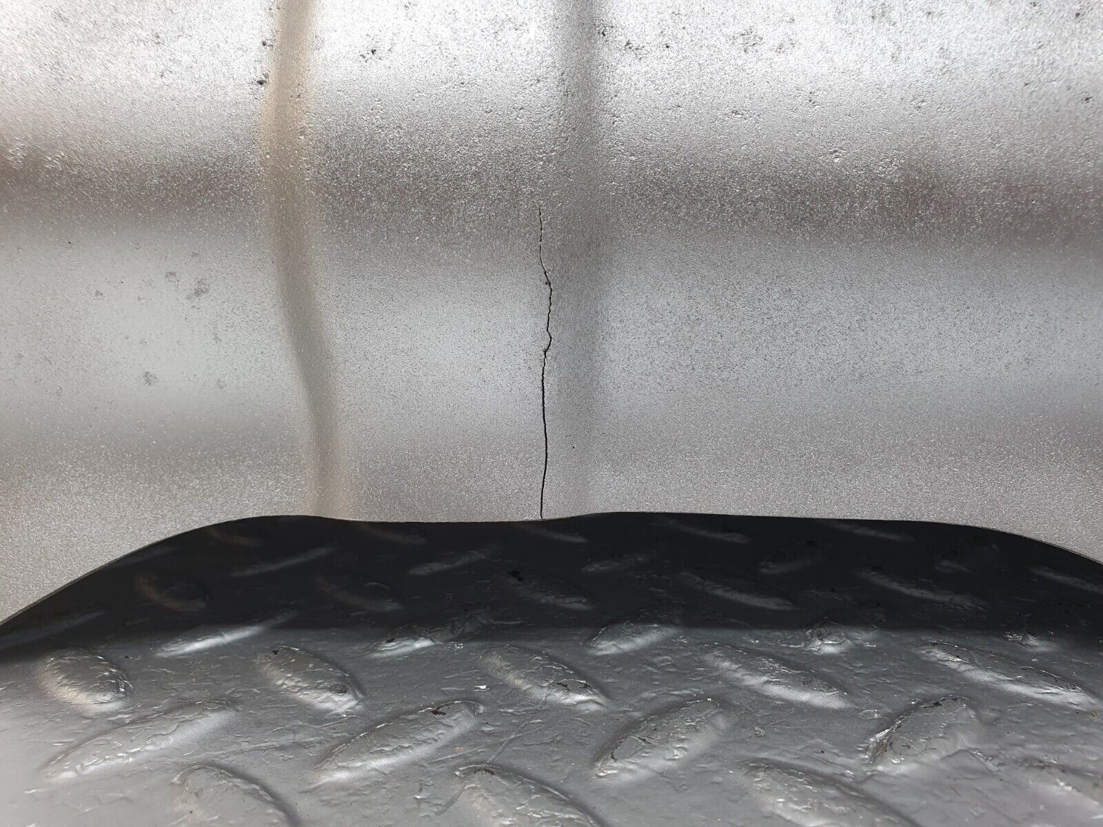 43821 Mercedes-Benz C126 380SEC Coupe Exhaust Heat Shield