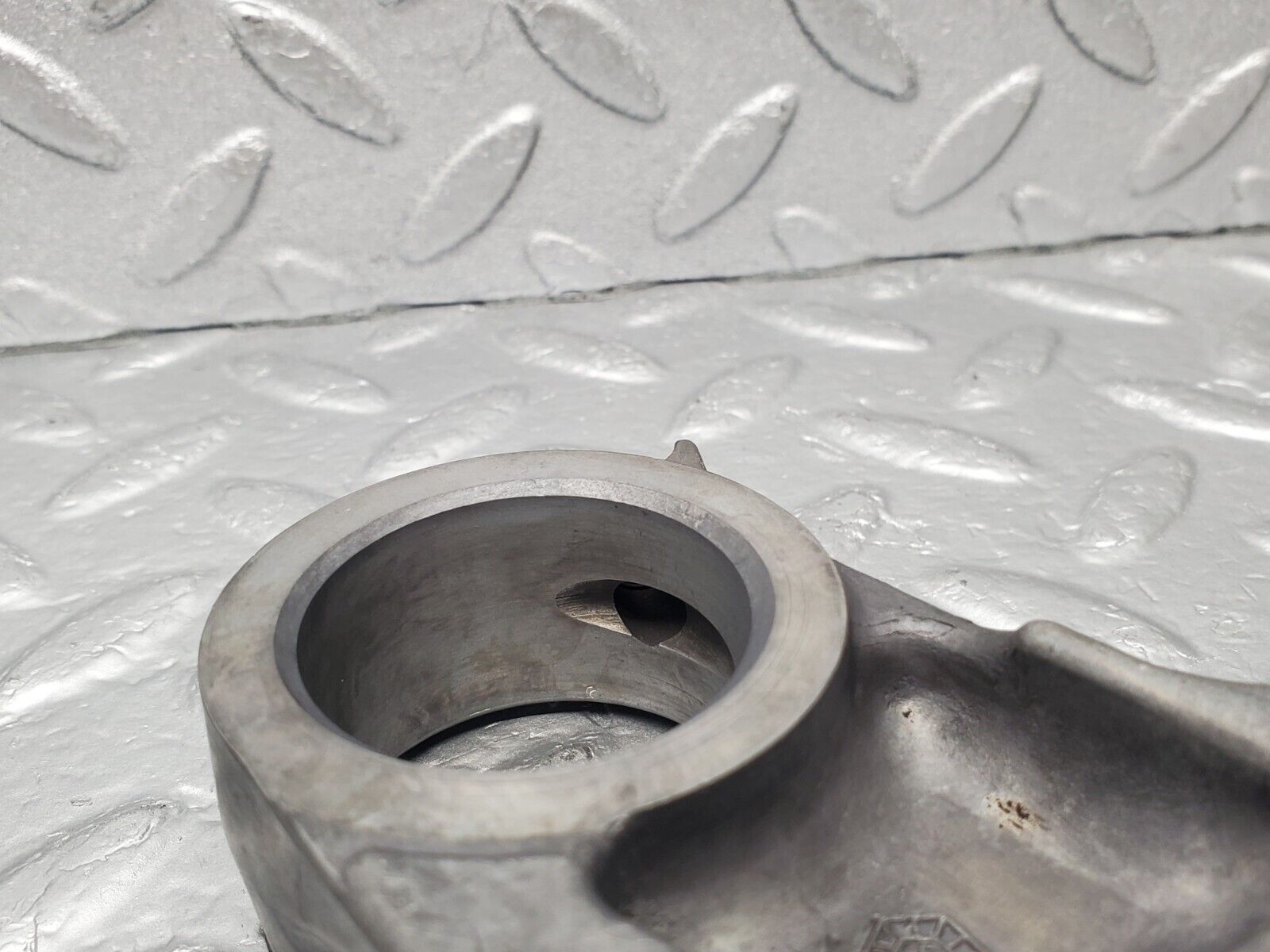 46259 Mercedes-Benz W126 420SE Camshaft Tower Bearing 1160513610