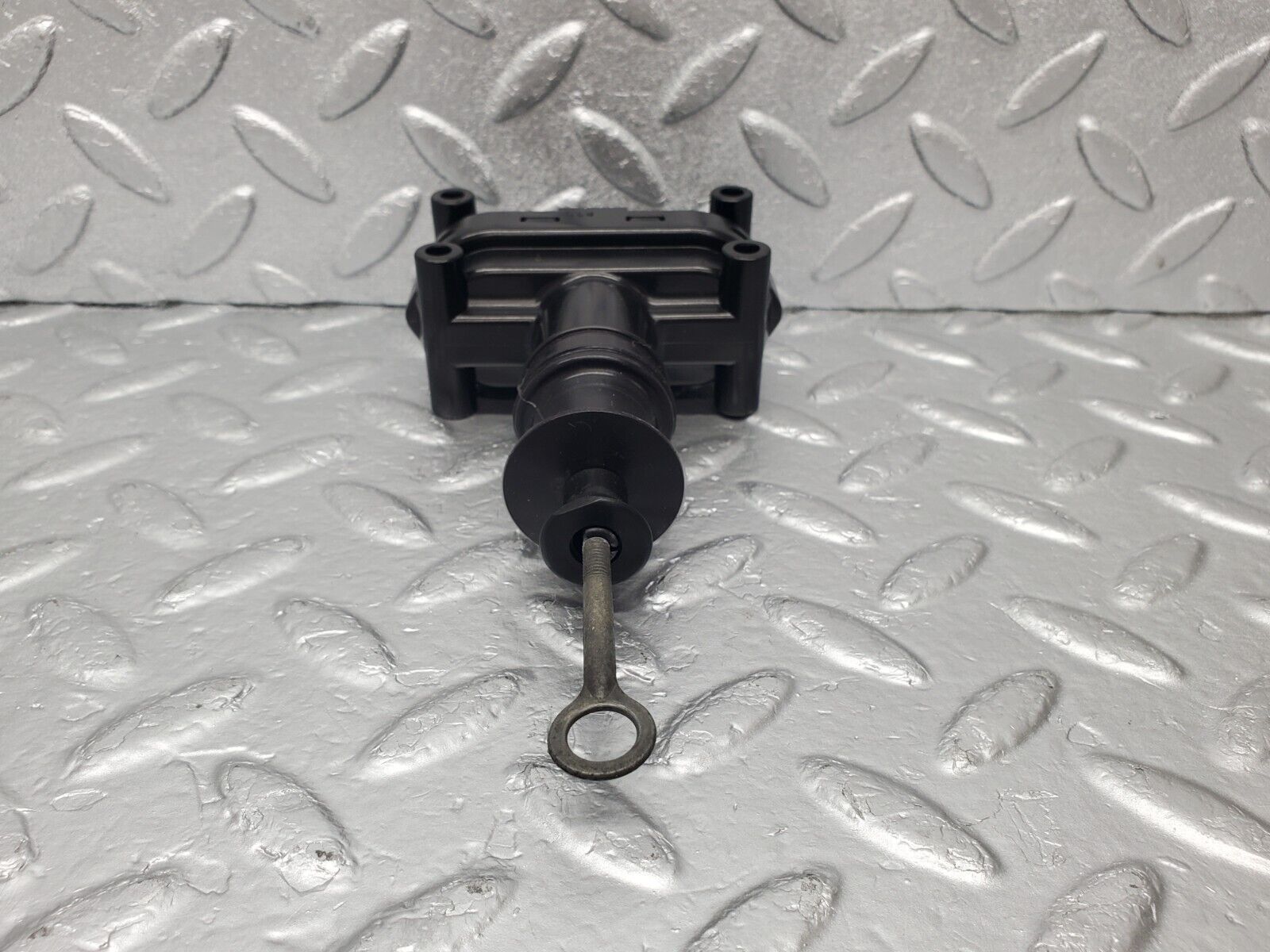 46940 Mercedes-Benz R129 320SL Coupe Left Door Lock Vacuum Actuator