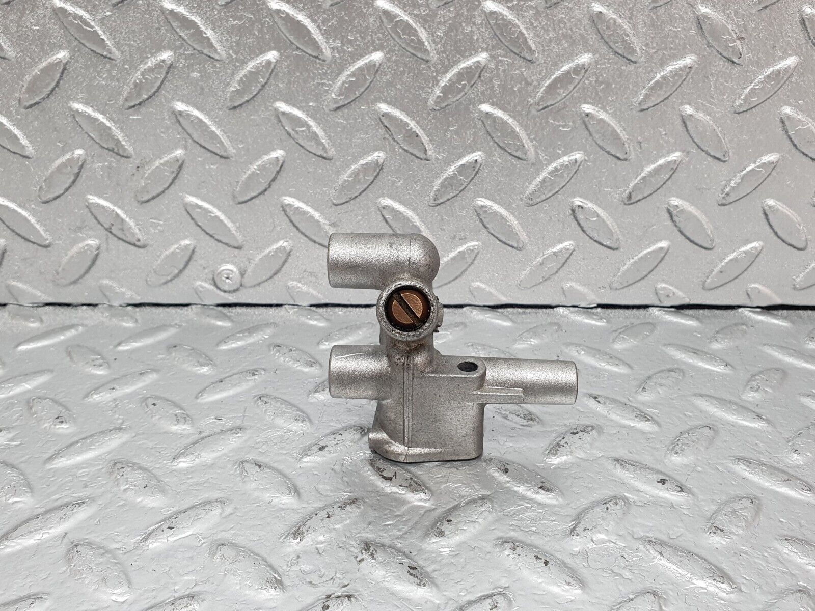 44028 Mercedes-Benz C123 230CE Coupe Idle Control Valve 1020941212