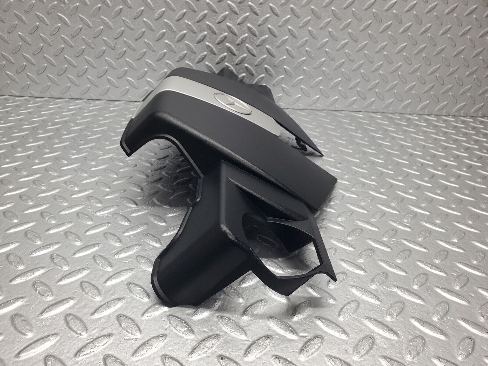 46736 Mercedes-Benz R129 320SL Coupe Engine Cover 1120100367