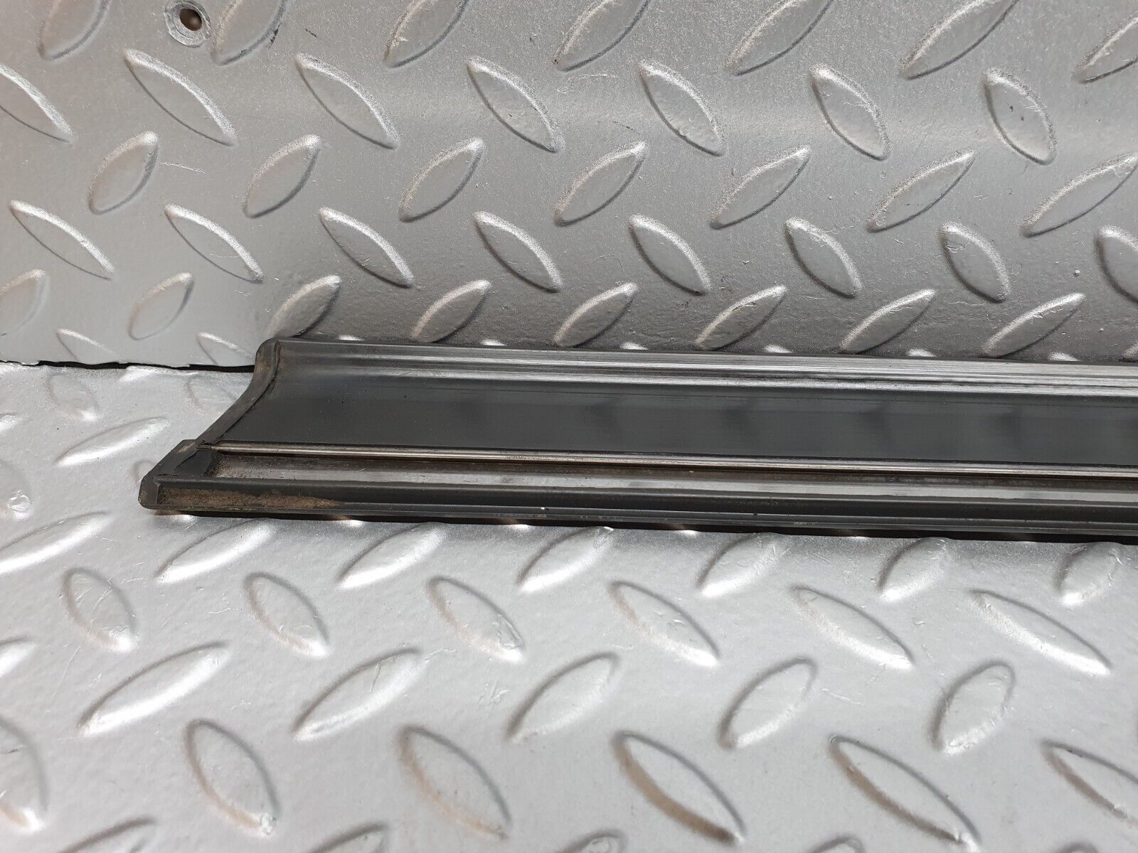 41685 Mercedes-Benz W124 200E Front Left Door Lower Moulding Trim